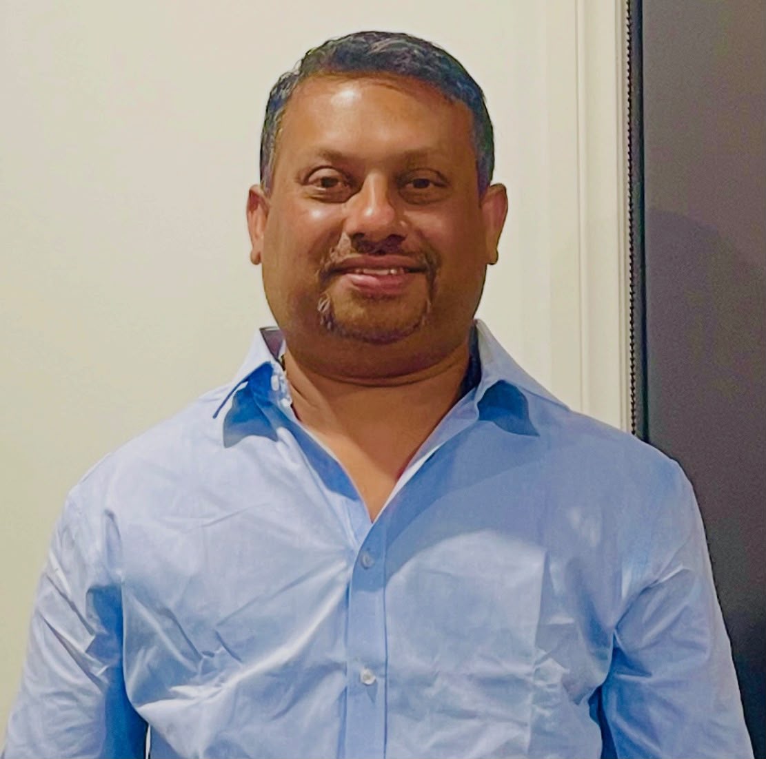 team-image